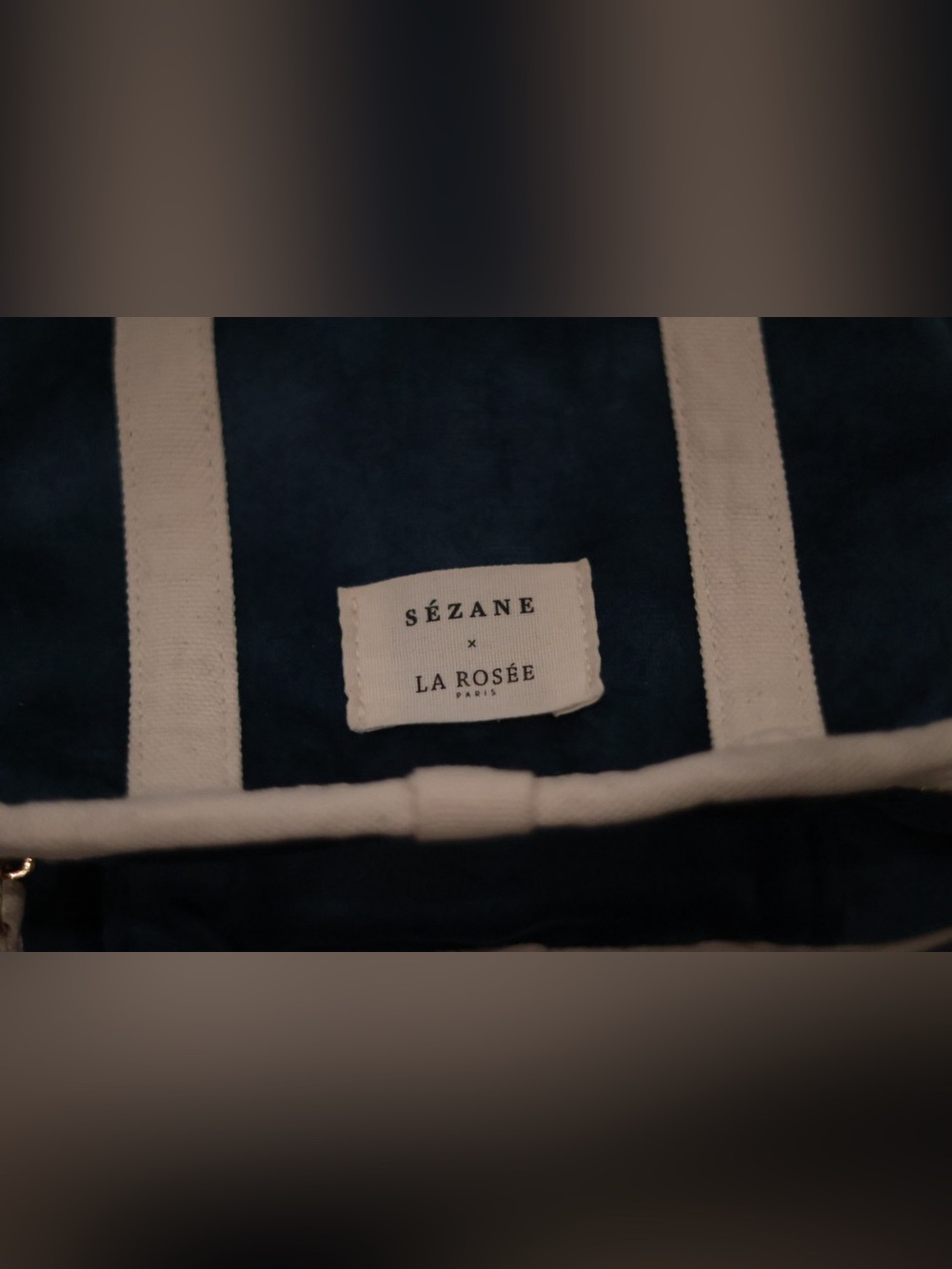Sézane x La Rosée Limited Edition Blue Velvet Vanity Case - Picture 6 of 9